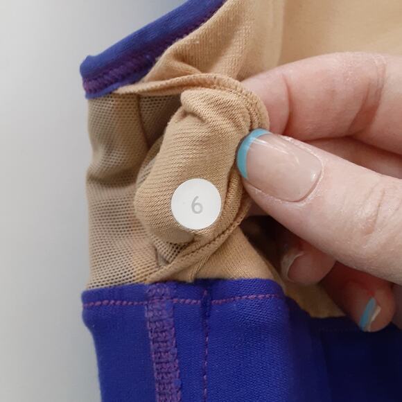 Lululemon All Out Tank Top Cinch Bust Underwire Sports Bra Purple Womens 6 - Picture 7 of 7